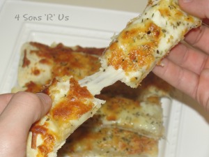4 Sons 'R' Us: Cheesy Garlic Sticks